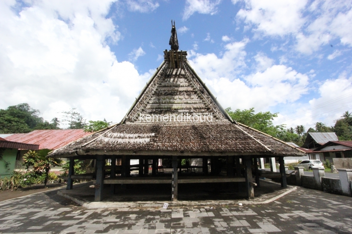 Denah Rumah Adat Sasak. sejarah dan tradisi suku sasak 